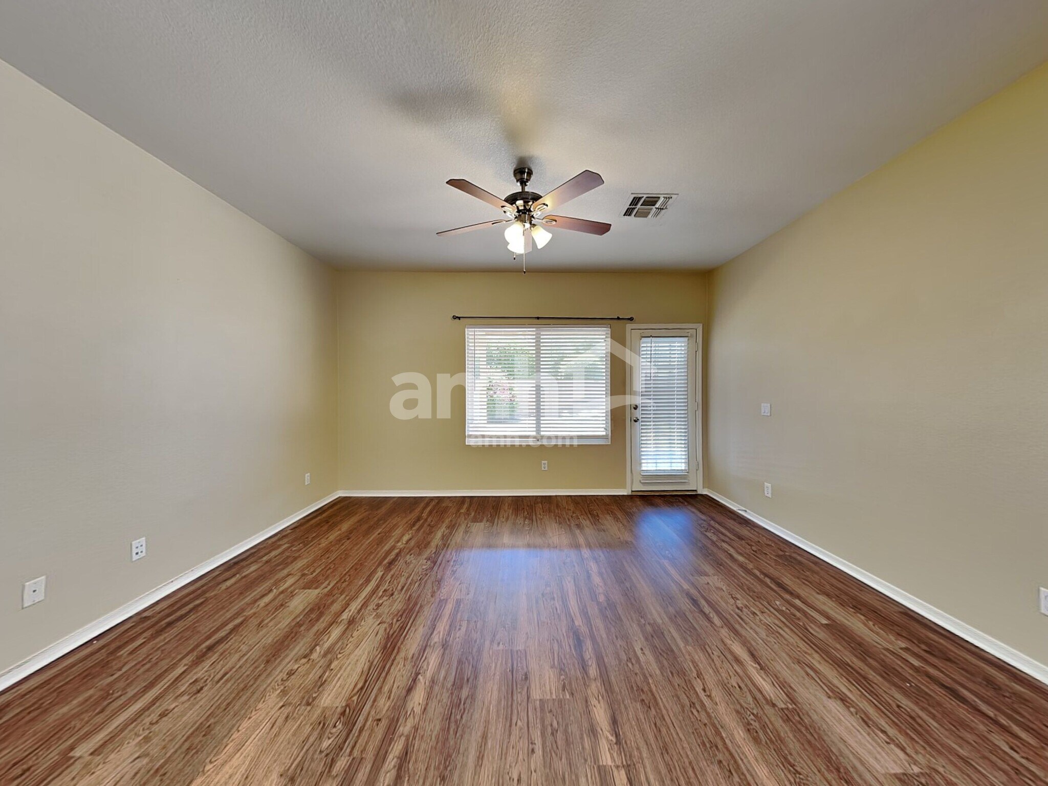 Building Photo - 14551 W Marcus Dr