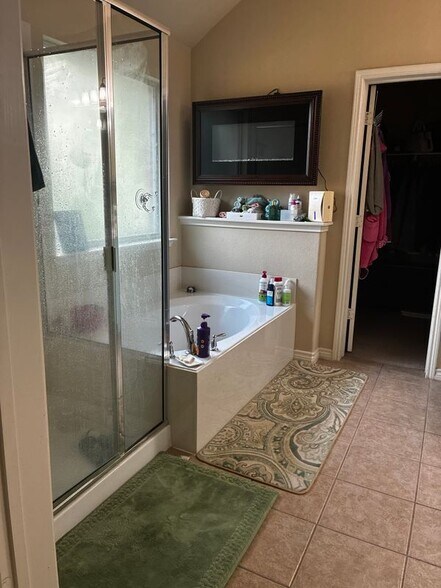 Building Photo - 9223 Wild River Dr