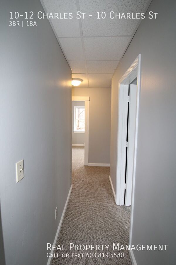 Building Photo - 10-12 Charles St-10 Charles St