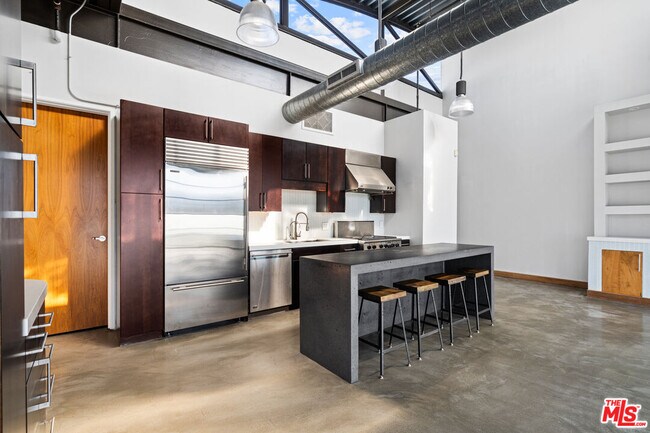 Building Photo - 1534 17th St