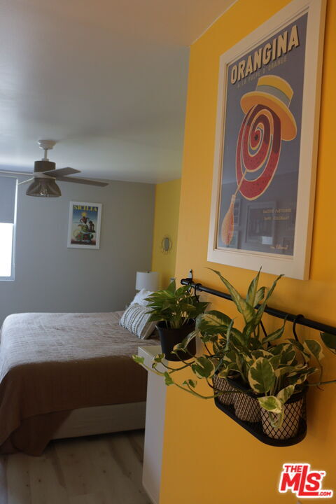 Building Photo - 5301 Balboa Blvd