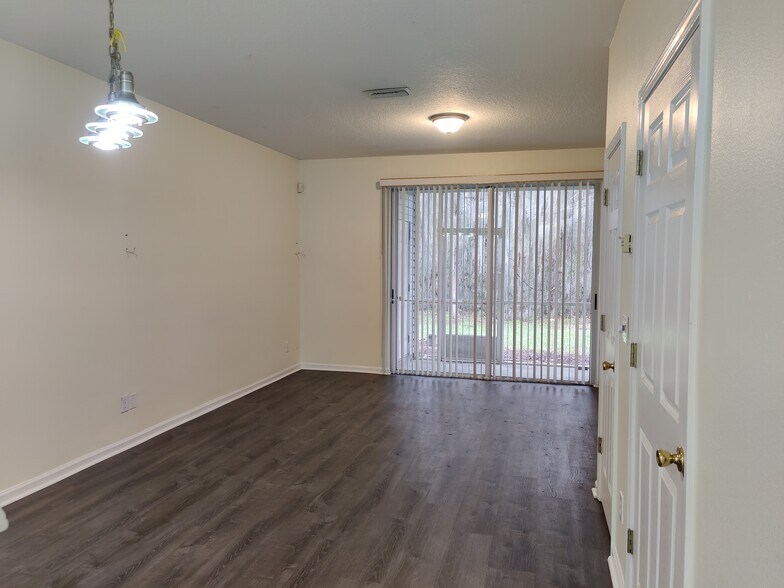 Building Photo - 3553 Twisted Tree Ln