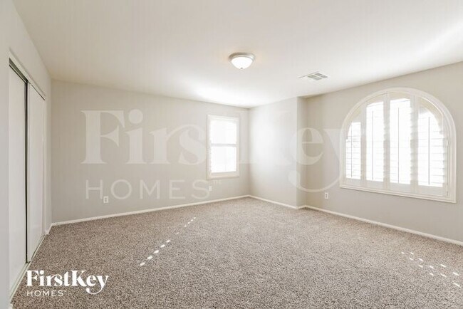 Building Photo - 10712 Silver Pyramid Ct