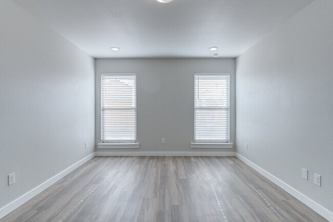 Building Photo - Wonderful 4/2/2 in Bell Farms!