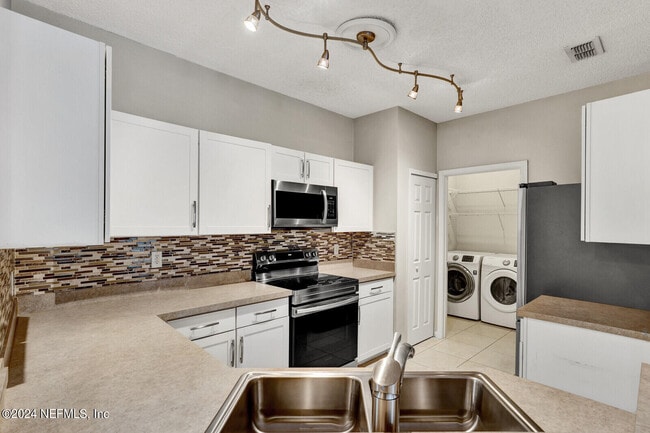 Building Photo - 4601 Touchton Rd