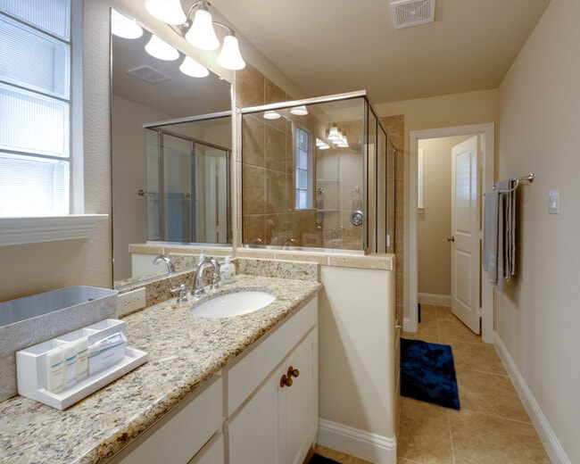 Upstairs Master Bath - 713 Northwood Dr