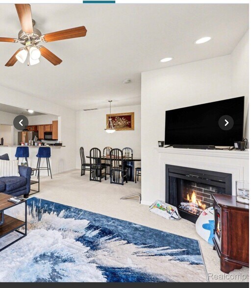 Building Photo - 28218 S Pointe Ln