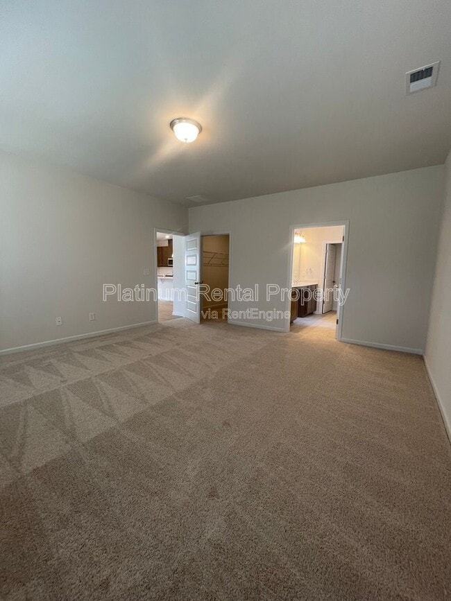 Building Photo - 32 Thedford Dr