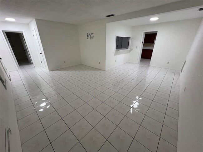 Building Photo - 7455 Wayland Blvd