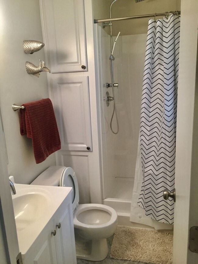 Building Photo - TURN KEY FULLY FURNISHED RENTAL