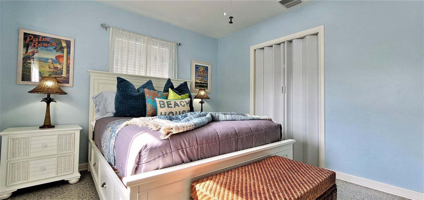 Building Photo - 403 32nd St