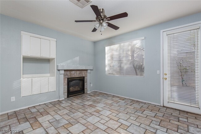 Building Photo - 2137 Polynesia Cir