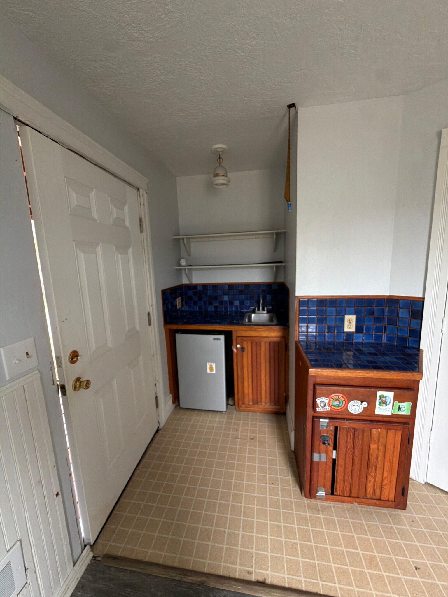 Building Photo - 430 S Holladay Dr