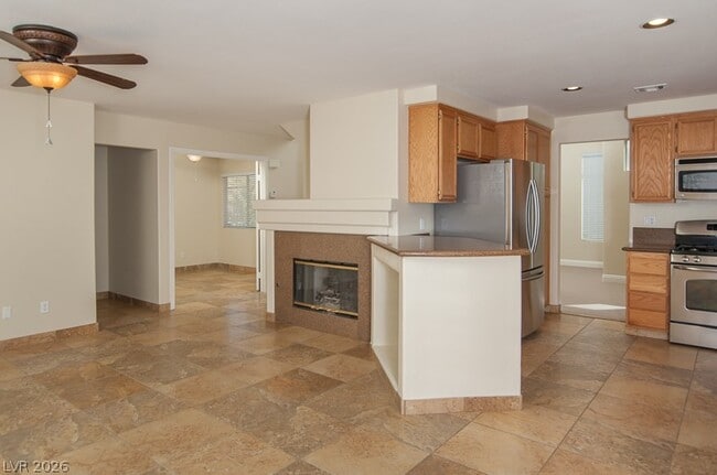 Building Photo - 1719 Running Creek Dr