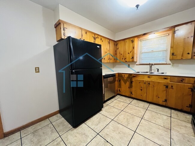 Building Photo - 406 Beasley St