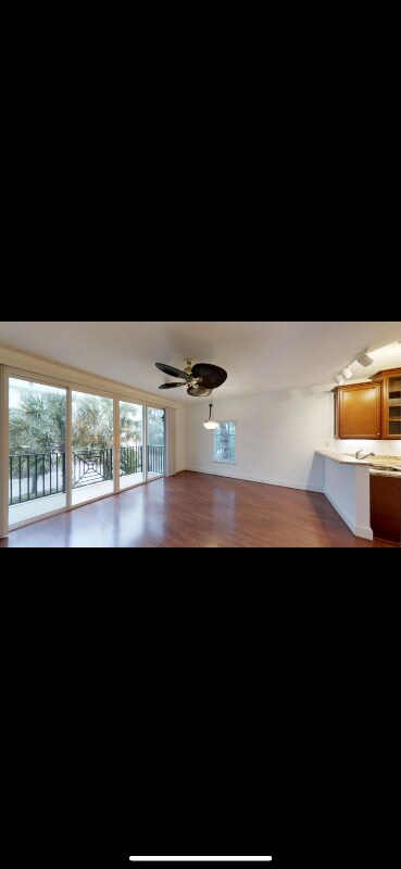 Building Photo - 403 Juno Dunes Way