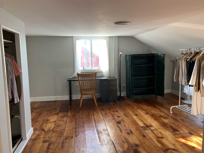 Building Photo - 63 Green Haven Rd