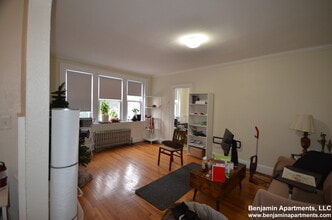 Building Photo - 2045 Commonwealth Ave