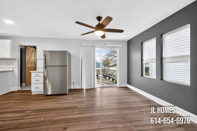 Building Photo - 512 Larcomb Ave