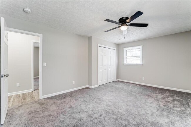 Building Photo - 770 Pine Lake Dr NW
