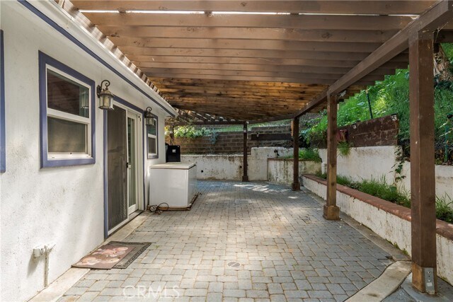 Building Photo - 3791 Multiview Dr