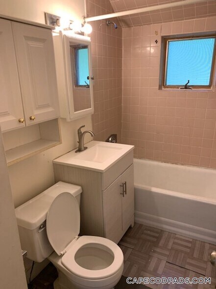 Building Photo - 1 Bodfish Ave