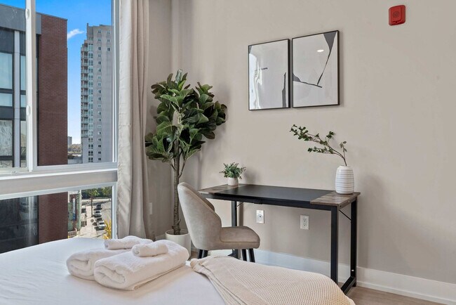 Building Photo - 916 N Delaware Ave