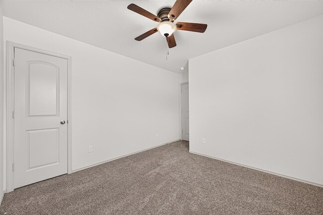 Building Photo - 23718 Water Hickory Dr