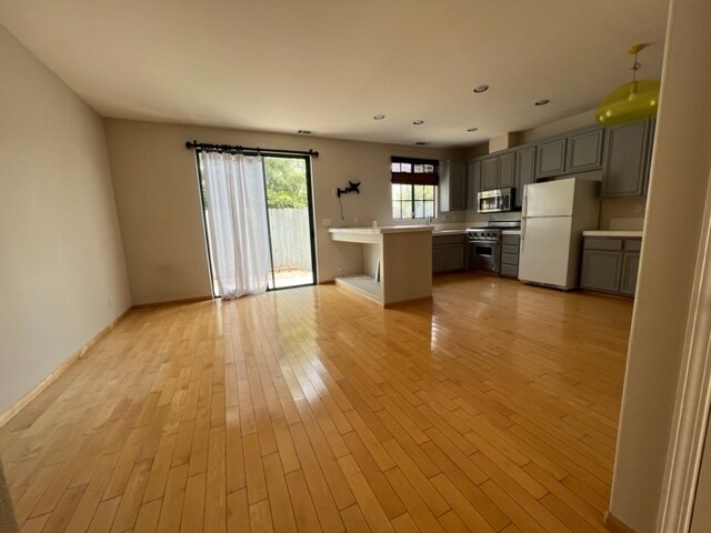 Building Photo - 4979 San Marcos Ct