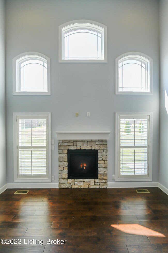 Building Photo - 1606 Church Side Dr