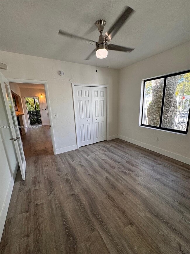 Building Photo - 570 NE 69th St