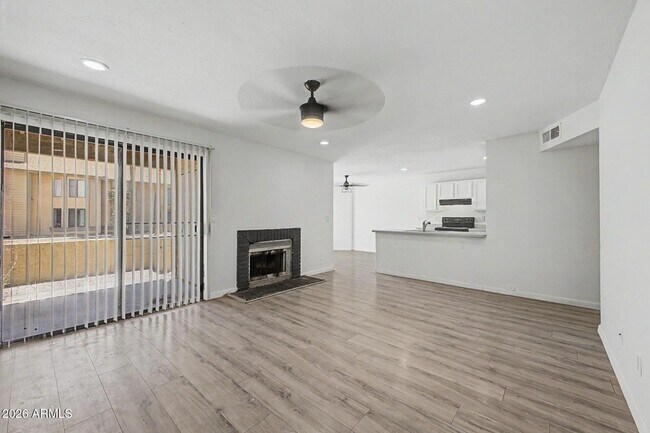 Building Photo - 5236 W Peoria Ave