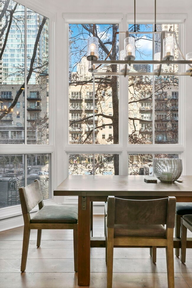 Building Photo - 424 E North Water St