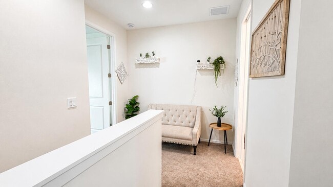 Building Photo - 16454 Helix Ct