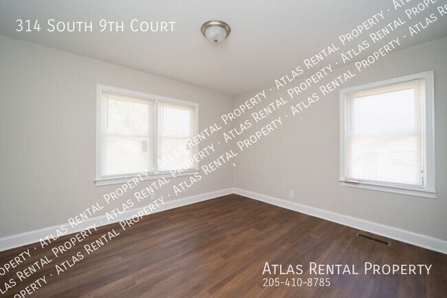 Building Photo - 314 9th Ct S