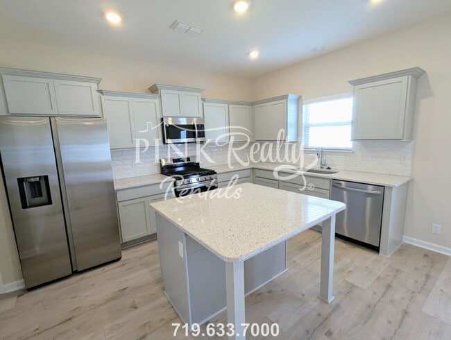 Building Photo - 4014 Colleton Ln