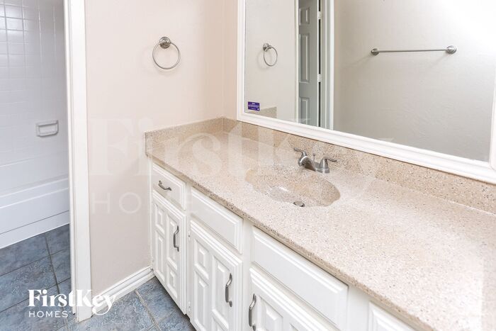 Building Photo - 3501 Palomino Dr