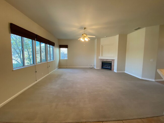 Building Photo - Broadstone 3 Bedroom + Office AND a 3 Car Garage Single Story with Low Maintenance Backyard