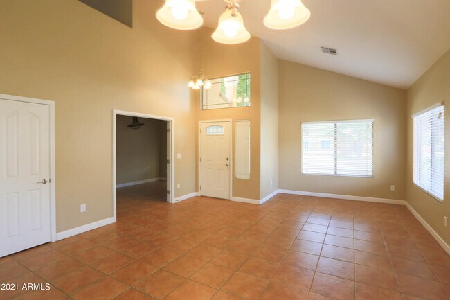 Building Photo - 7456 W Aurora Dr