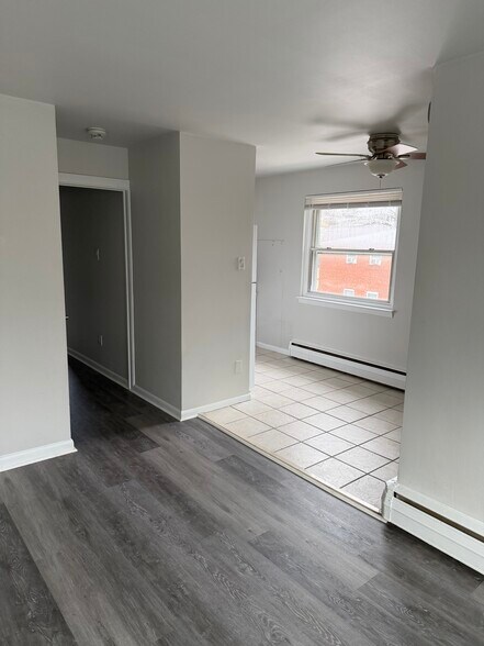 Building Photo - 126 4th Ave