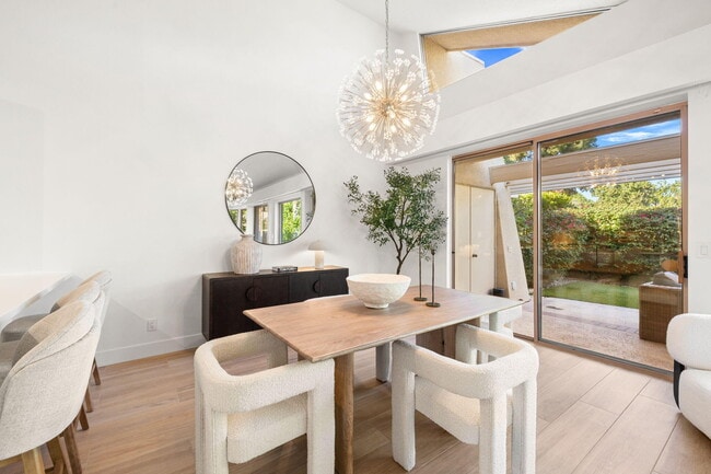 Building Photo - 47 N Kavenish Dr