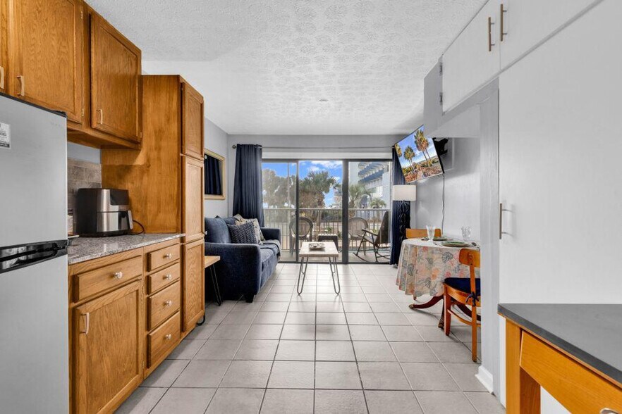 Building Photo - 2000 S Ocean Blvd