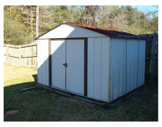Building Photo - Charming 3-Bedroom Home in Ocean Springs –...
