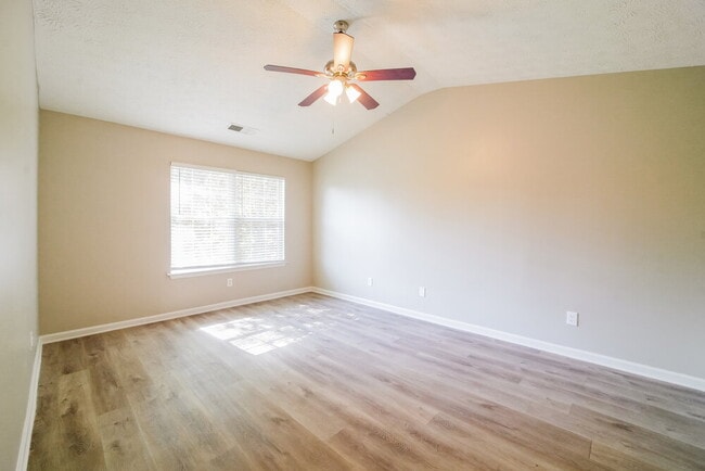 Building Photo - 2966 Heather Lake Dr