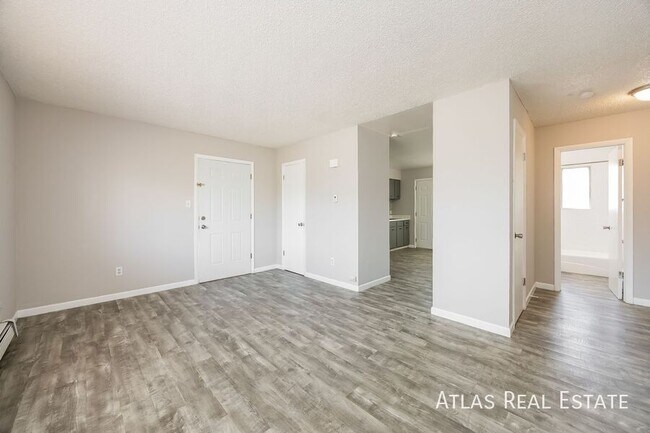 Building Photo - 2855 W Montebello-4