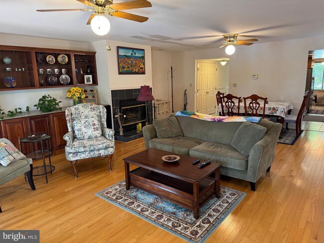 Building Photo - 14386 Bay Water Ct