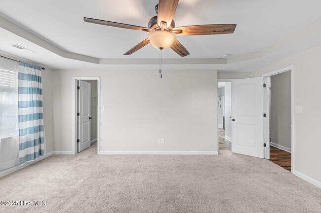 Building Photo - 106 Shallow Ct