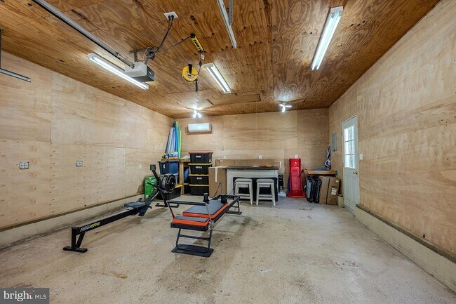 Building Photo - 18224 Green Blvd