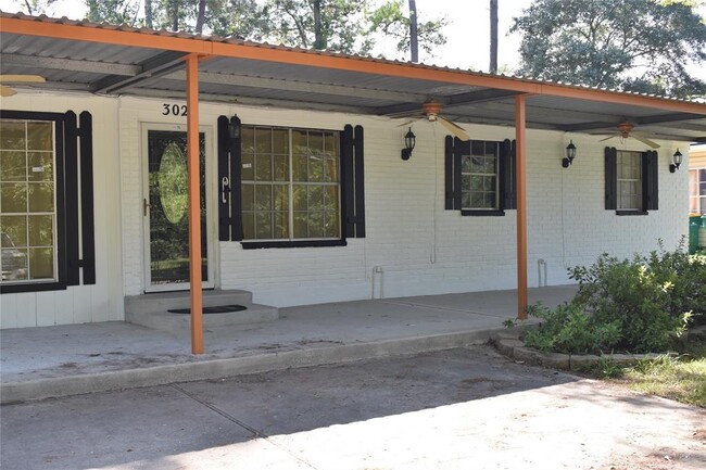 Primary Photo - 302 Arrowhead Dr