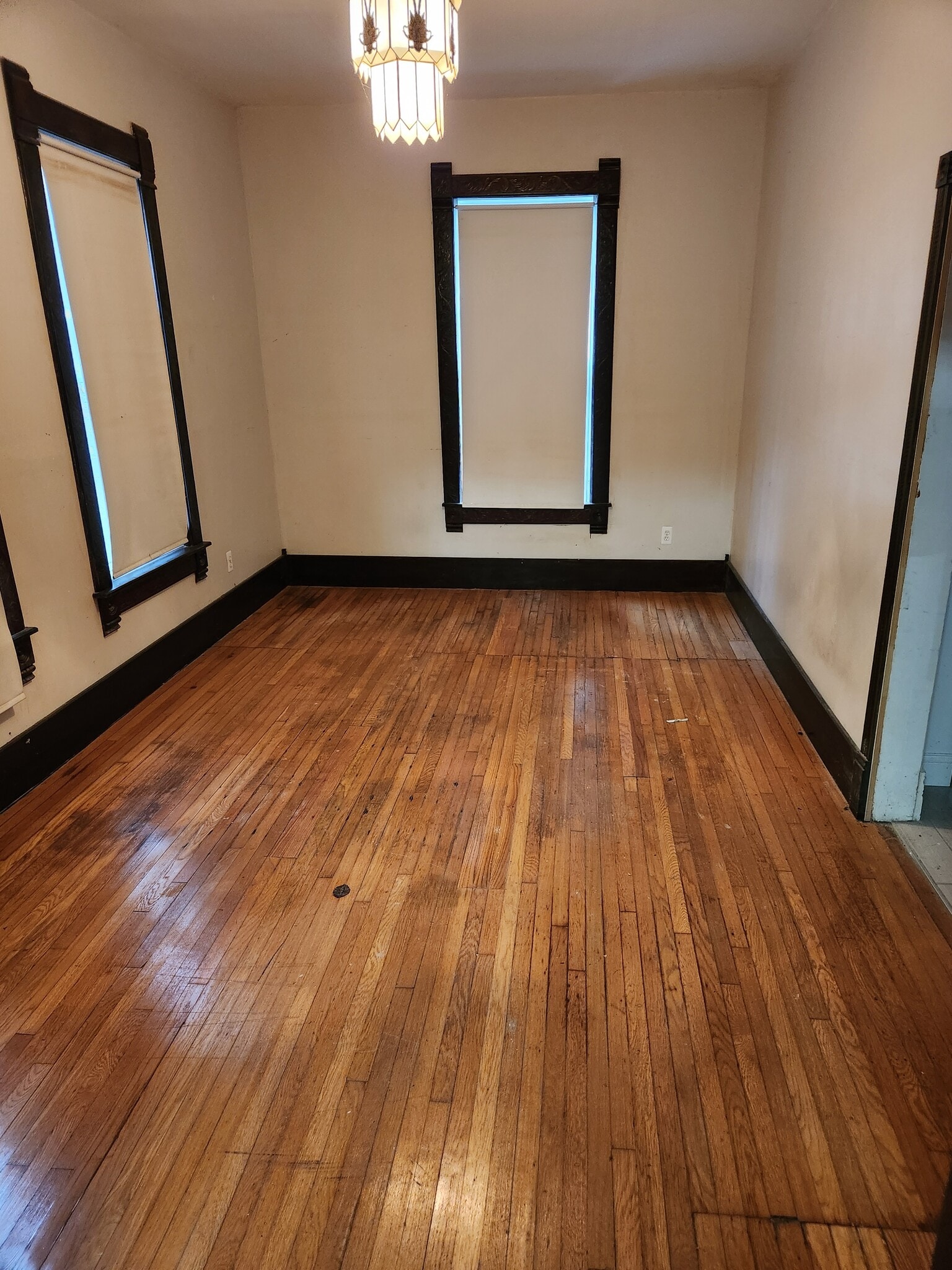 Dining Room - 389 W Grand Blvd